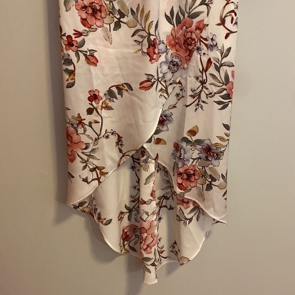 Lulus NWT White high low floral dress size S - Picture 3 of 5